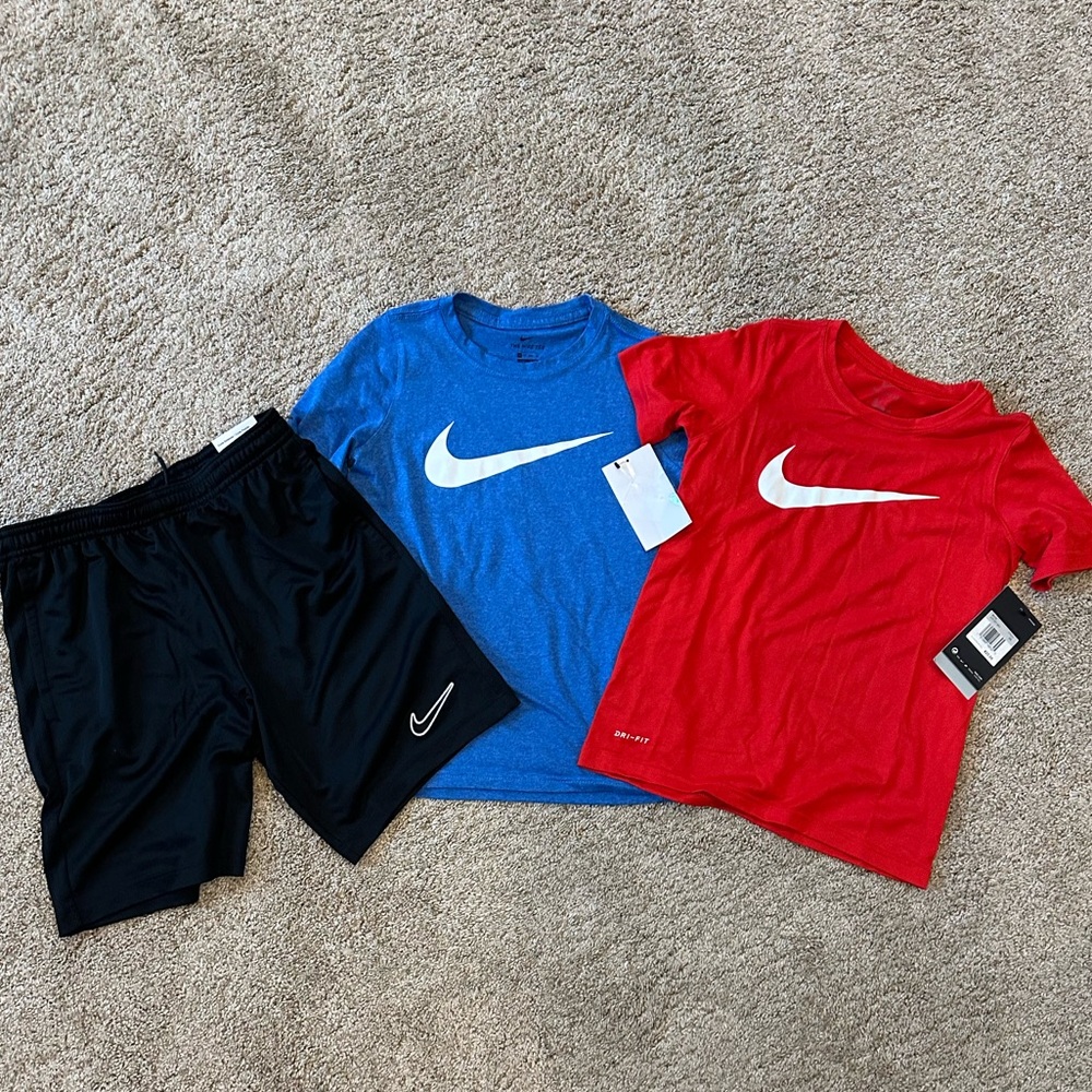 Nike Dri-FIT Blue and Red Tee Sz XS and black shorts sz M new